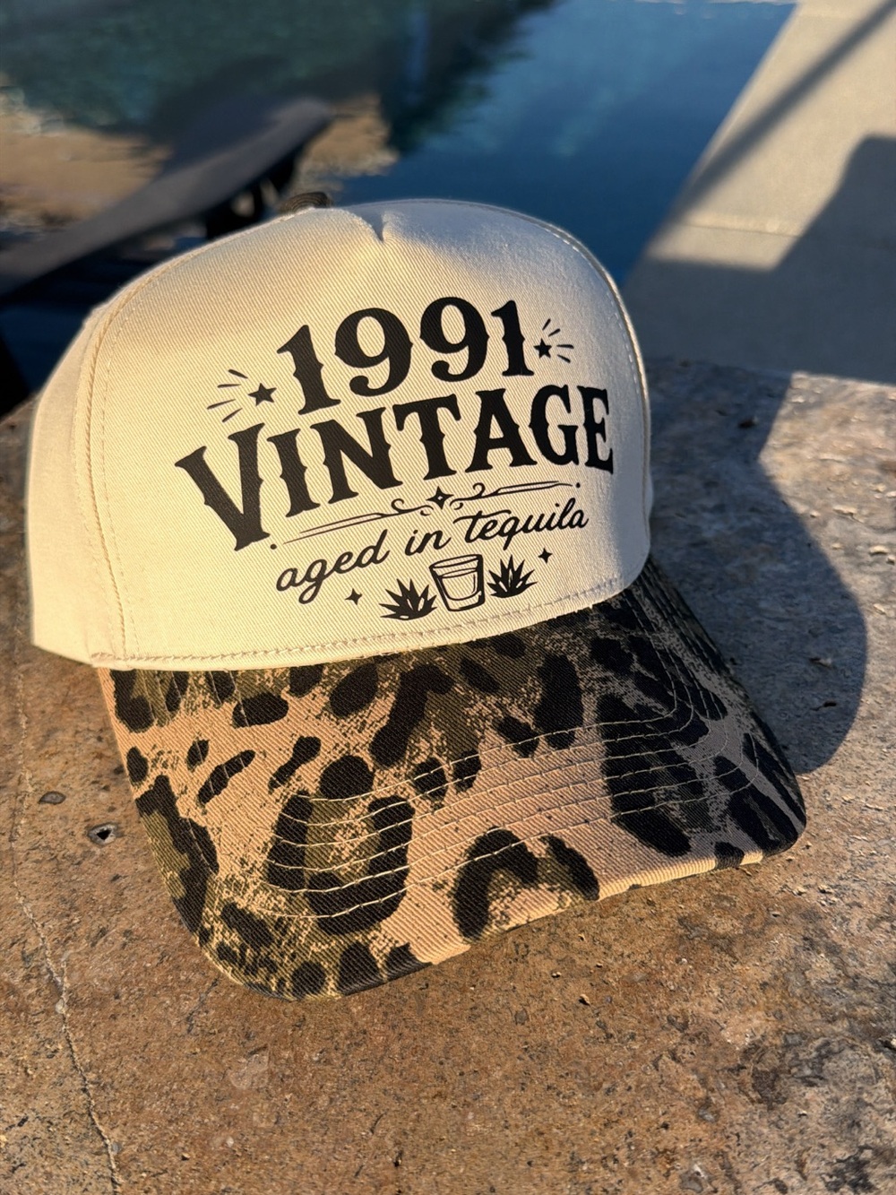 1991 Vintage Trucker Hat 🤎🤠
Aged in tequila 🥃✨